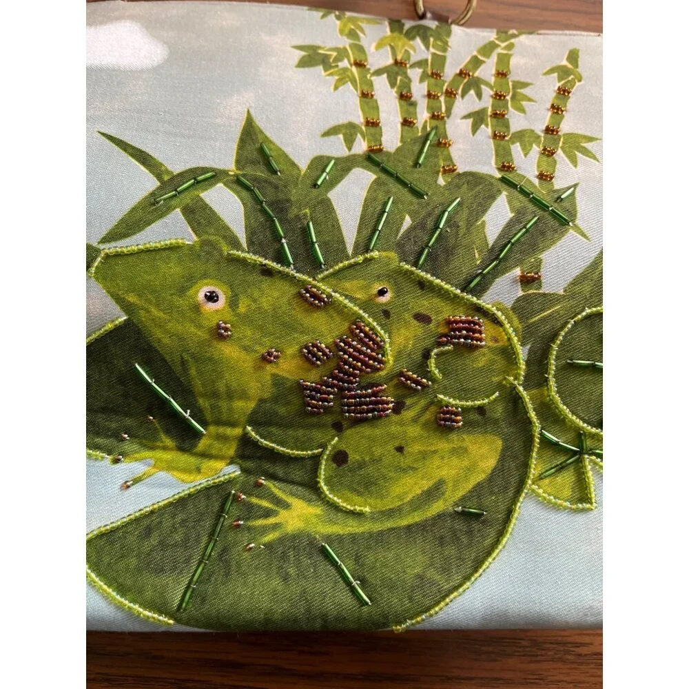 Frog beaded bamboo look handled tote bag - Picture 9 of 10